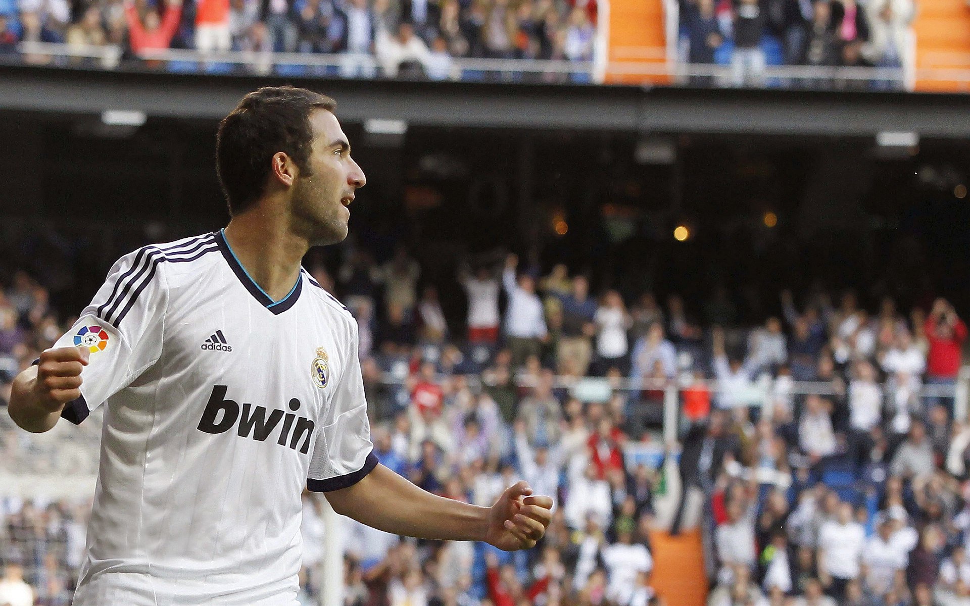 奥斯梅恩：那不勒斯锋霸，尼日利亚前锋，那不勒斯 奥斯梅恩